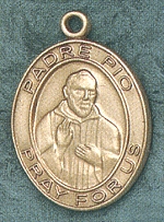 Padre Pio 14kt Gold Medal 1 In. Oval