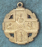 Wreathed 14kt Gold 4-Way Medal