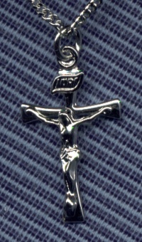 SS Malt Crucifix w/stnless 18