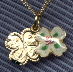 Enameled Clover 4 - Way In Gold
